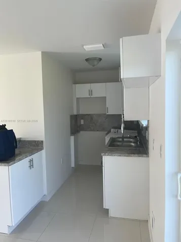 2121-2125 NW 72nd Street Miami FL 33147