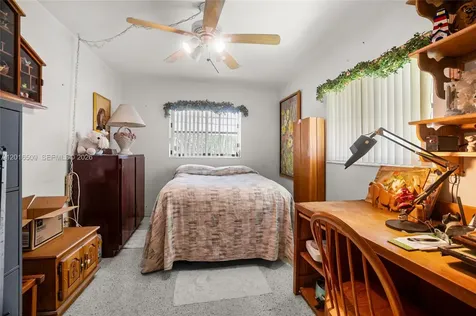 7509 Garfield Street Hollywood FL 33024