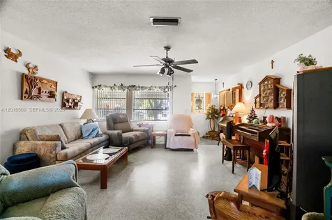 7509 Garfield Street Hollywood FL 33024