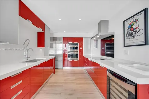 3 Island Avenue Miami Beach FL 33139