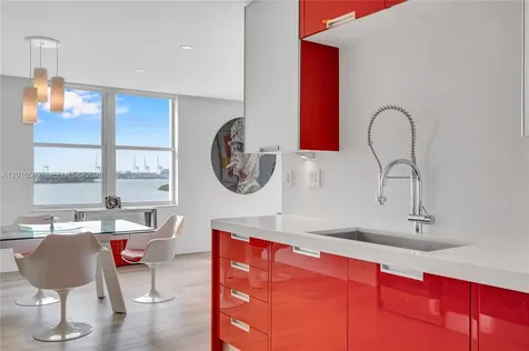 3 Island Avenue Miami Beach FL 33139