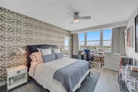3 Island Avenue Miami Beach FL 33139