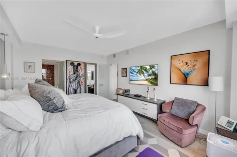 3 Island Avenue Miami Beach FL 33139