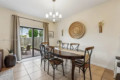 284 SE 37th Terrace Homestead FL 33033