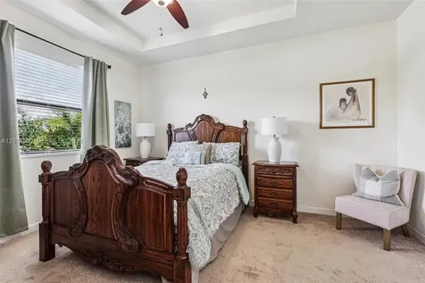 284 SE 37th Terrace Homestead FL 33033