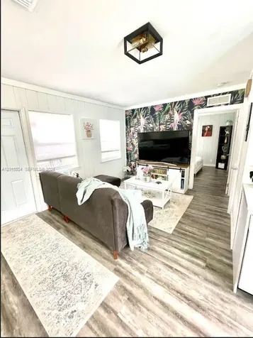 1218 N 24th Avenue Hollywood FL 33020