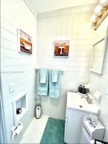 1218 N 24th Avenue Hollywood FL 33020