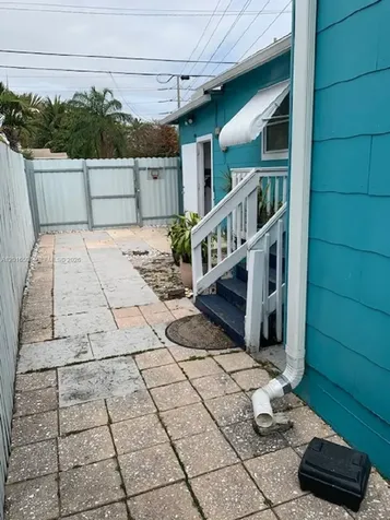 1218 N 24th Avenue Hollywood FL 33020