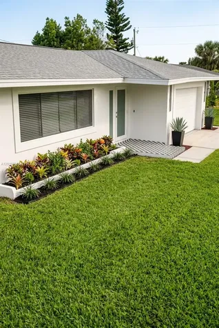 1212 SE 43rd Terrace Cape Coral FL 33904