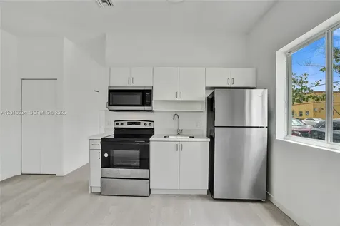 1567 NW 1st Street Miami FL 33125