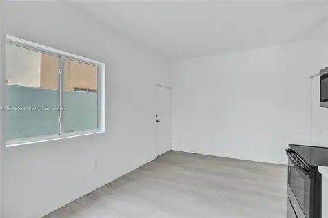 1567 NW 1st Street Miami FL 33125