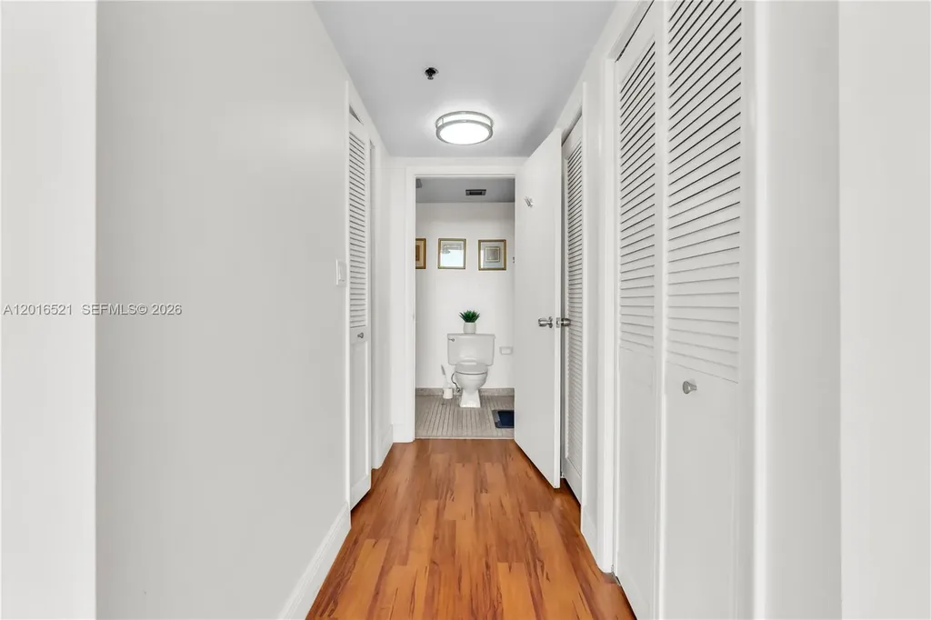4001 Hillcrest Drive Hollywood FL 33021