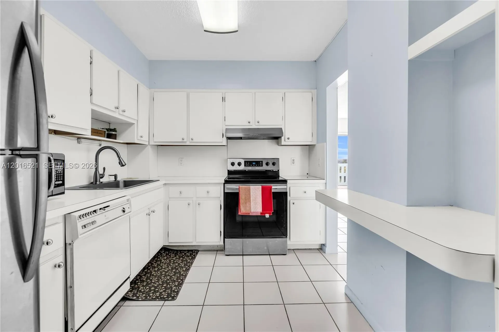 4001 Hillcrest Drive Hollywood FL 33021