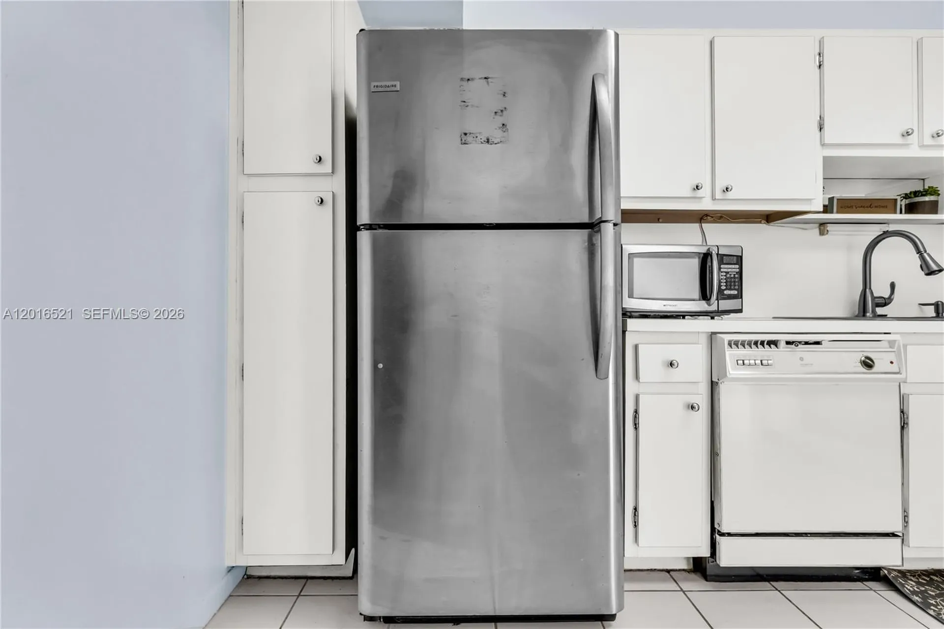 4001 Hillcrest Drive Hollywood FL 33021