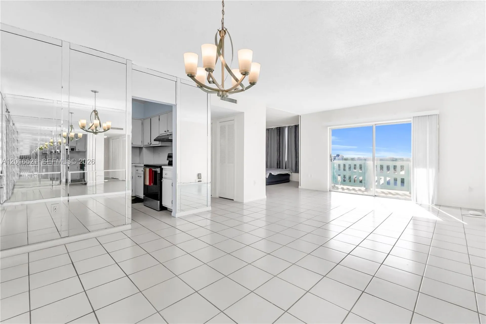 4001 Hillcrest Drive Hollywood FL 33021