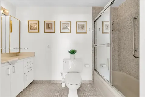 4001 Hillcrest Drive Hollywood FL 33021