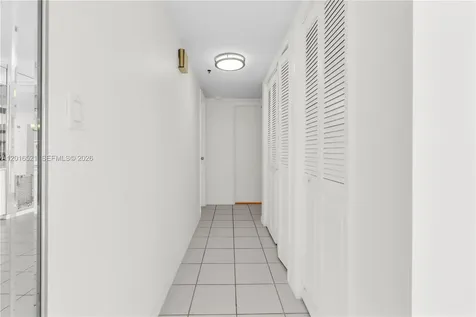 4001 Hillcrest Drive Hollywood FL 33021