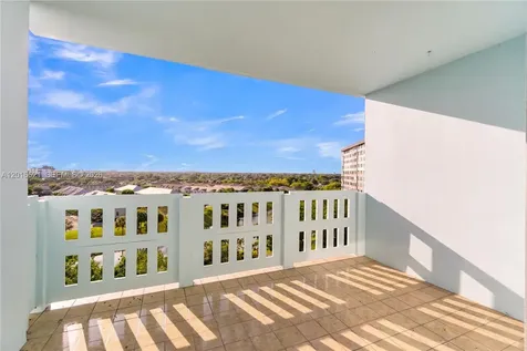 4001 Hillcrest Drive Hollywood FL 33021