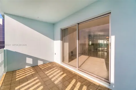 4001 Hillcrest Drive Hollywood FL 33021
