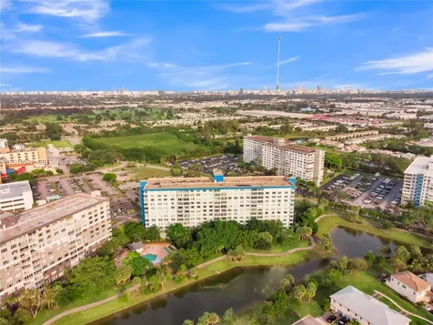 4001 Hillcrest Drive Hollywood FL 33021