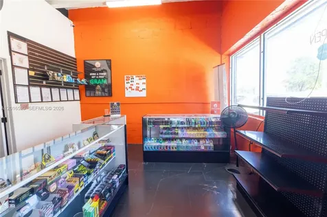 922 NW 36th Street Miami FL 33127