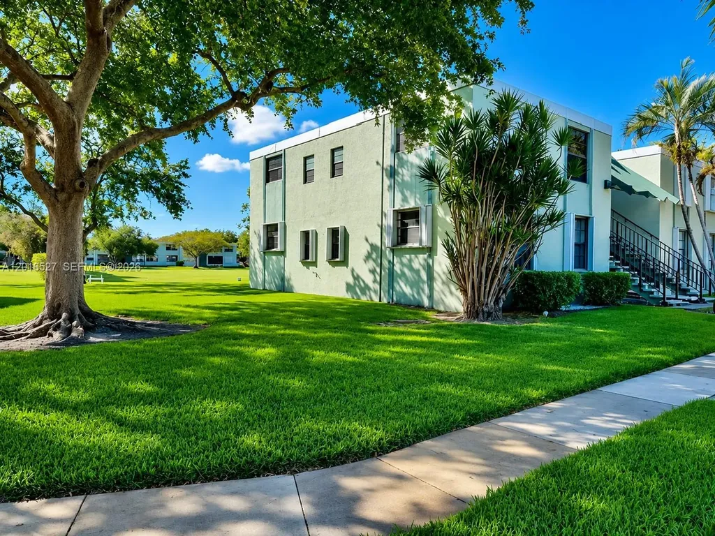 7396 NW 18th Street Margate FL 33063