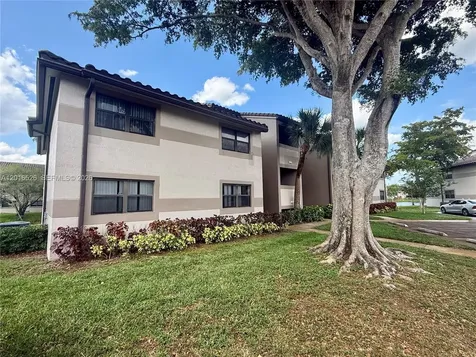 9827 Nob Hill Court Sunrise FL 33351