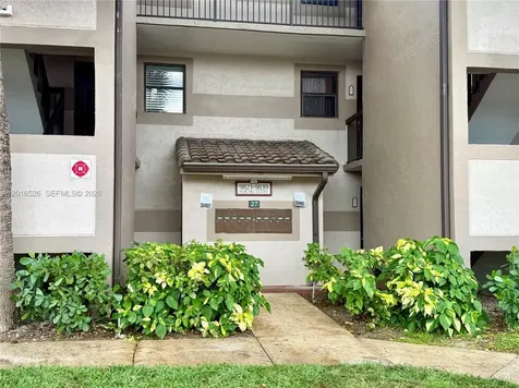 9827 Nob Hill Court Sunrise FL 33351