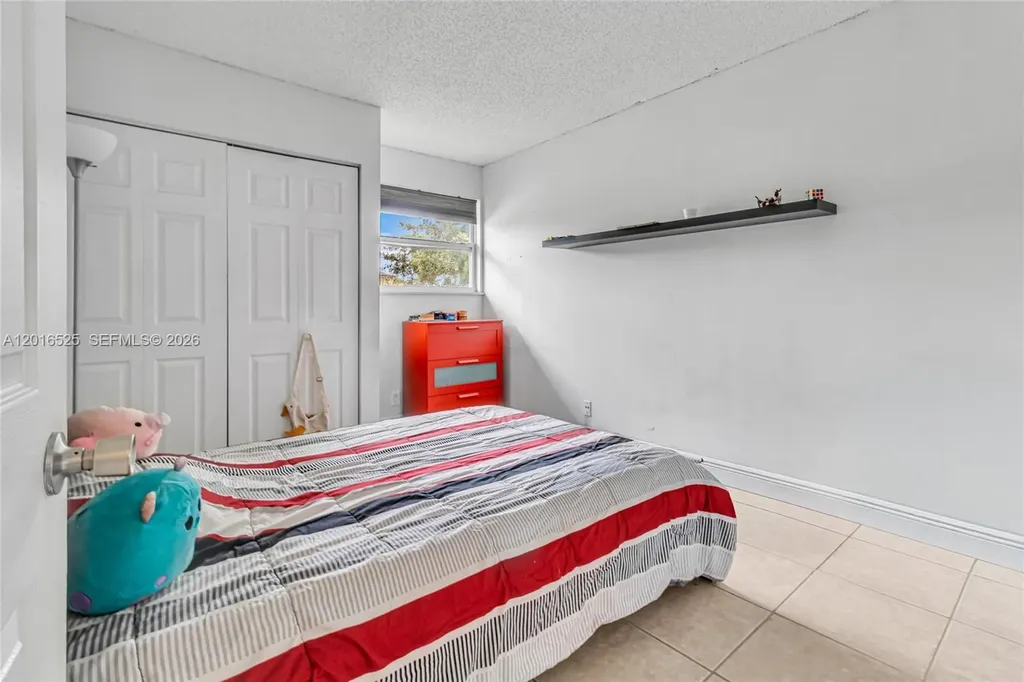 3814 NW 73rd Way Coral Springs FL 33065