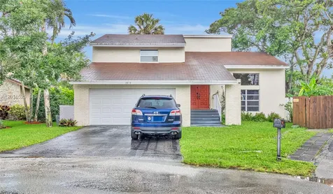 3814 NW 73rd Way Coral Springs FL 33065