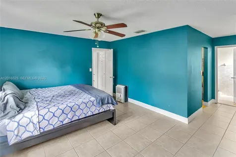 3814 NW 73rd Way Coral Springs FL 33065