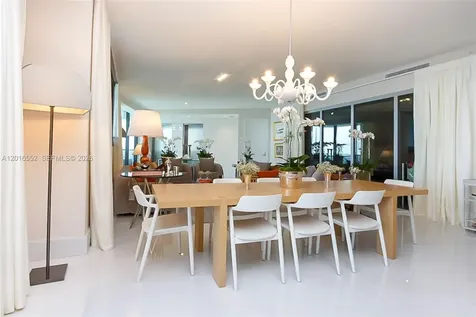 18555 Collins Avenue Sunny Isles Beach FL 33160
