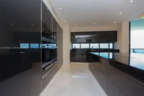 18555 Collins Avenue Sunny Isles Beach FL 33160