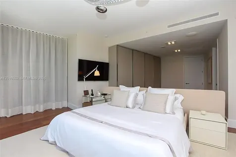 18555 Collins Avenue Sunny Isles Beach FL 33160