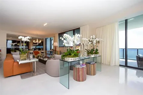 18555 Collins Avenue Sunny Isles Beach FL 33160