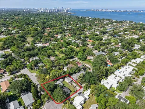 8701 NE 8th Court Miami FL 33138