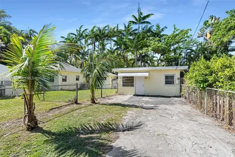 8701 NE 8th Court Miami FL 33138