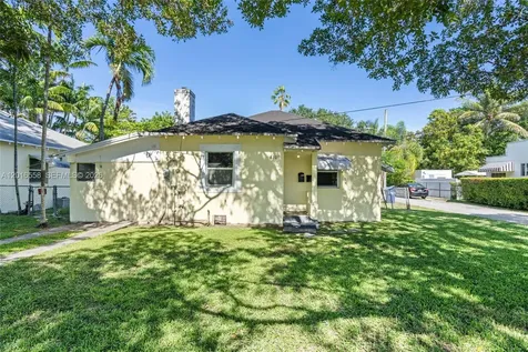 8701 NE 8th Court Miami FL 33138