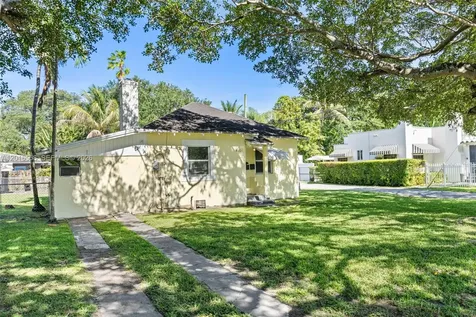 8701 NE 8th Court Miami FL 33138