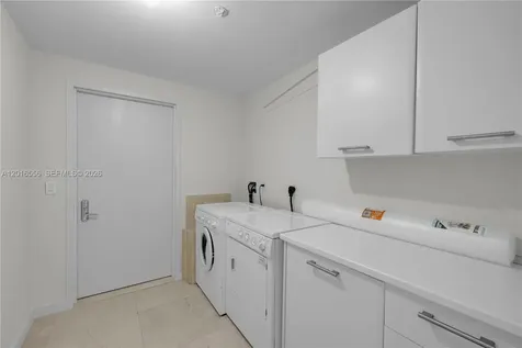 17121 Collins Avenue Sunny Isles Beach FL 33160