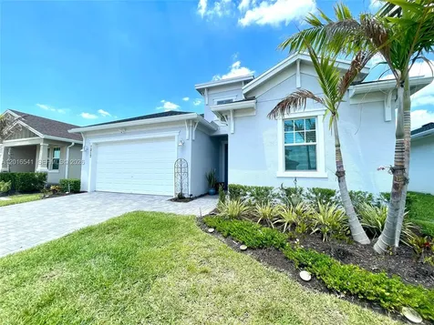 1217 SE Crosswood Way Port St. Lucie FL 34984