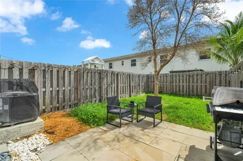 1469 SE 26th Terrace Homestead FL 33035