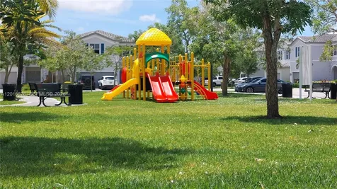 1469 SE 26th Terrace Homestead FL 33035