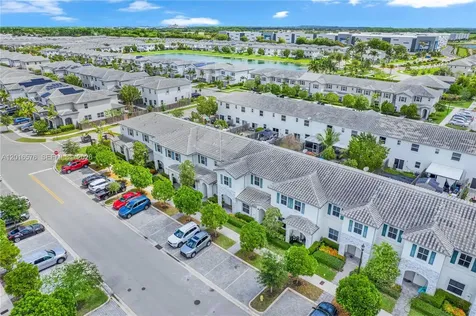 1469 SE 26th Terrace Homestead FL 33035