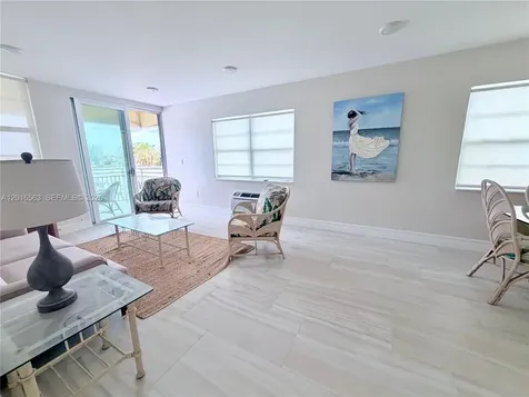 851 Meridian Avenue Miami Beach FL 33139