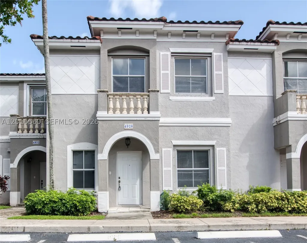 4928 SW 140th Terrace Miramar FL 33027