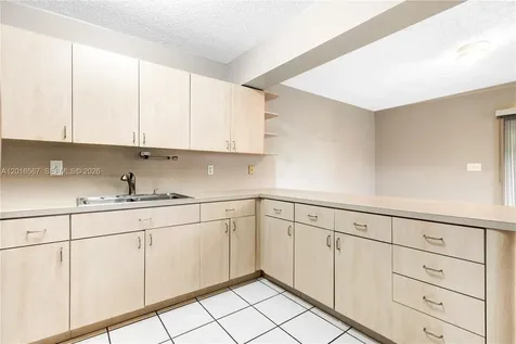 1620 SW 124th Place Miami FL 33175