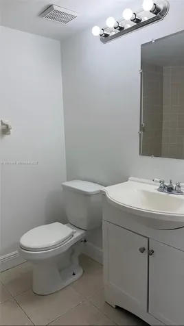 216 Lake Pointe Drive Oakland Park FL 33309