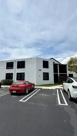 216 Lake Pointe Drive Oakland Park FL 33309