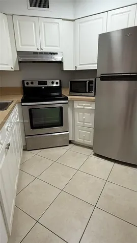 216 Lake Pointe Drive Oakland Park FL 33309